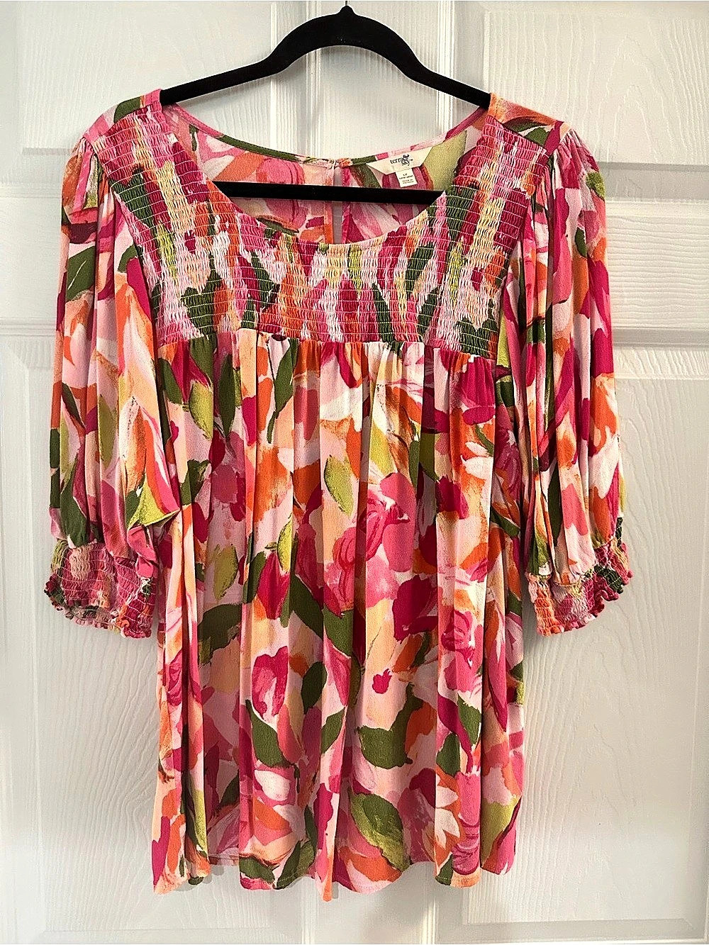 Time and Tru Floral Blouse in Pink & Green